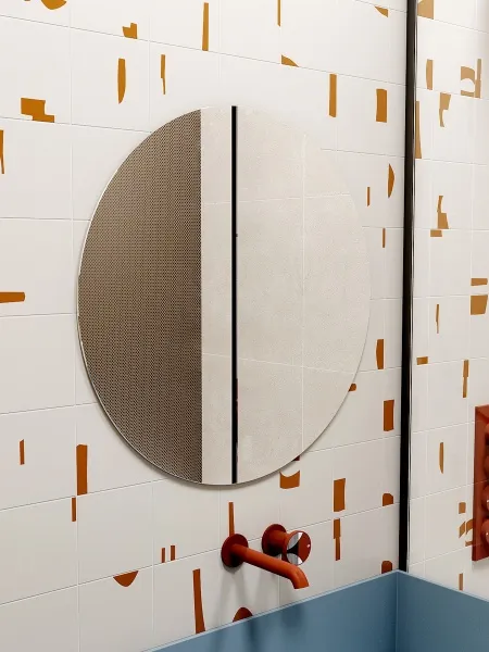 Зеркало навесное Z-15 D70 см без рамки